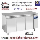 Bancada Refrigerada de 405 Litros com 3 Portas GN 1/1 da Linha 700 (Grupo à distância) (transporte incluído) - Refª 101533